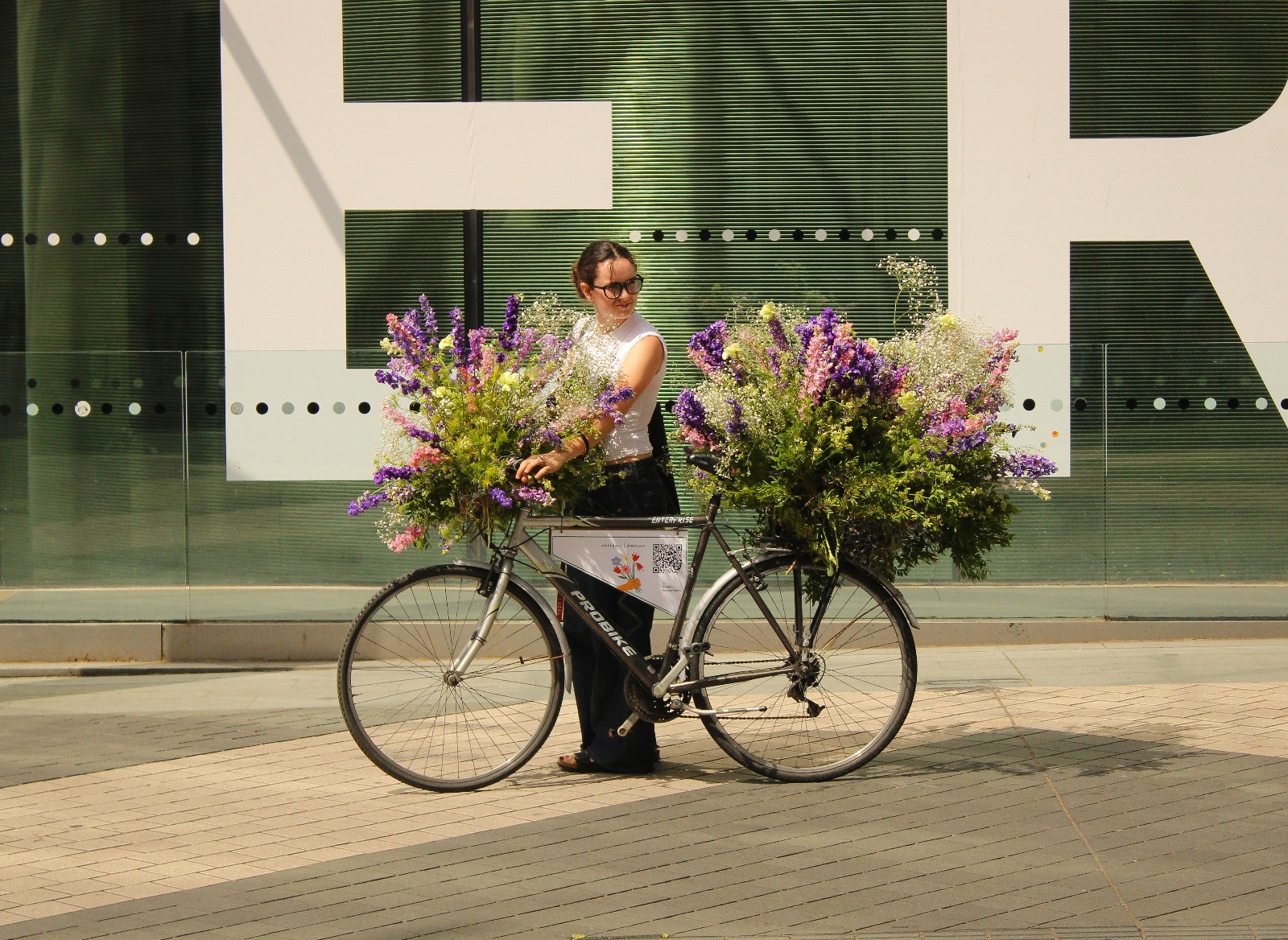 Sharing the Bloom: DreamTeam at the Summer Ball